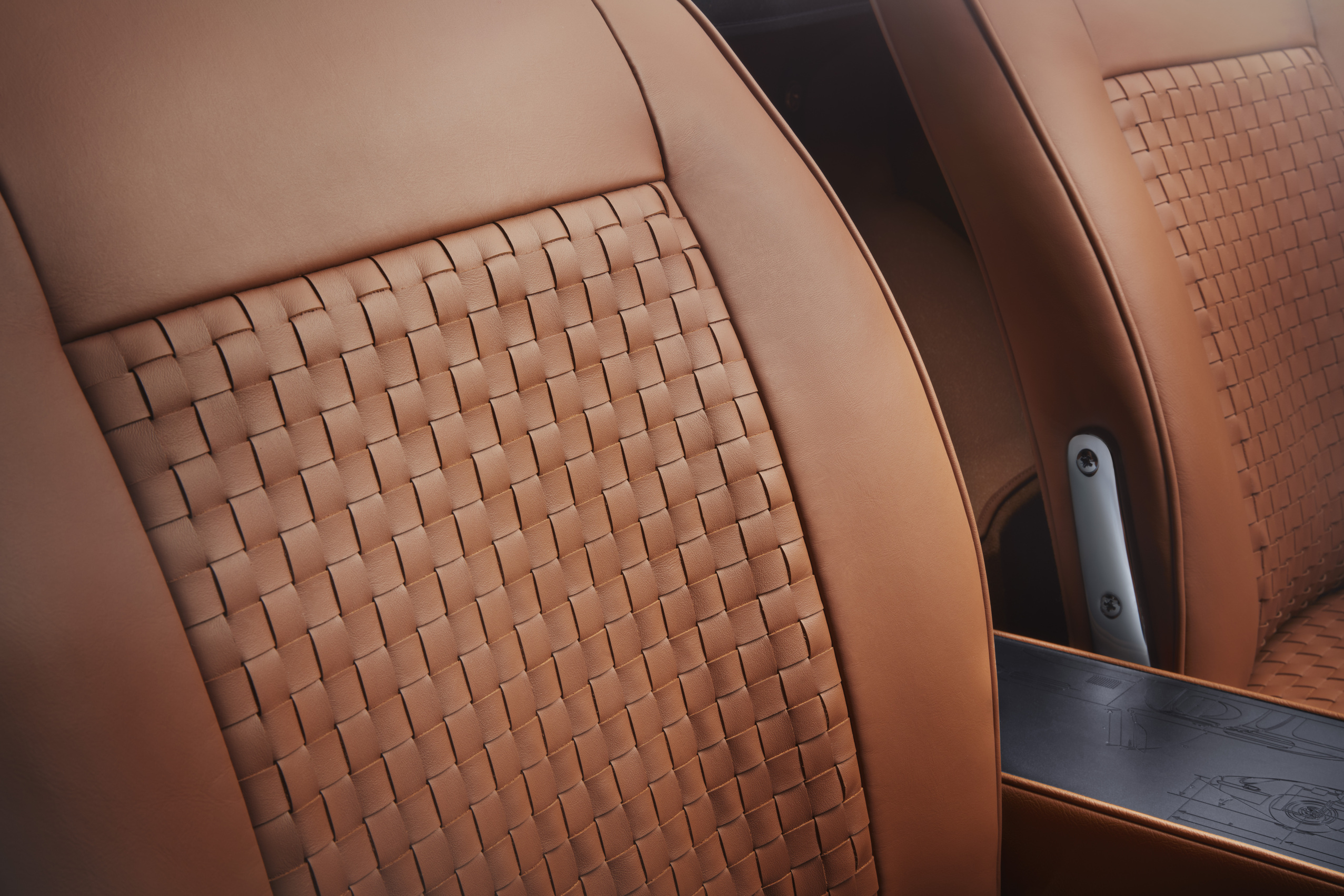 1312_HPin_SC_JagEtype_03_SeatDetail_v3a
